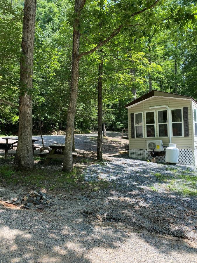 The Vintage Rv'S At Wilderness Presidential Camp Resort By Tripforth Spotsylvania Exteriér fotografie